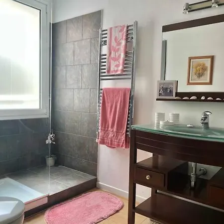 Moderno Y Amplio En El Centro De *